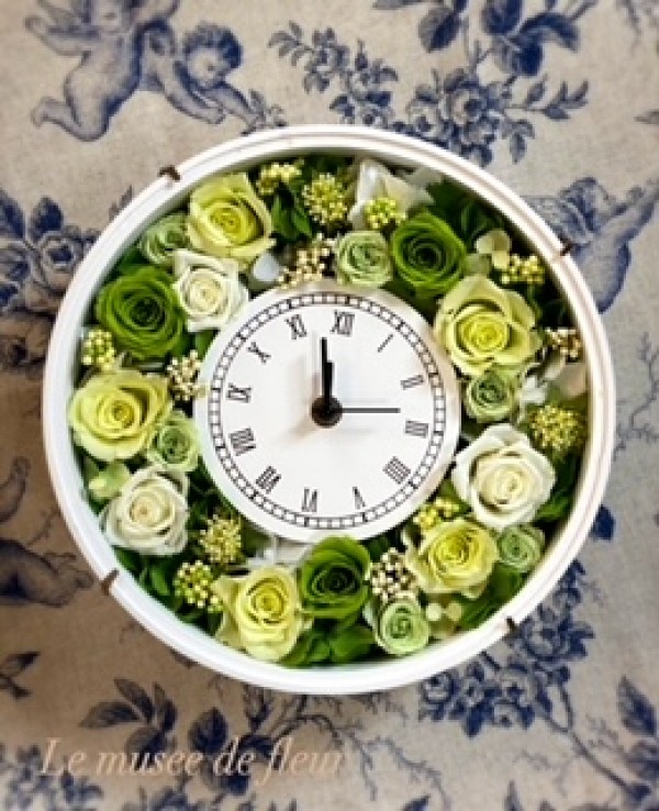 ご結婚のお祝いに贈るグリーンの花時計サムネイル